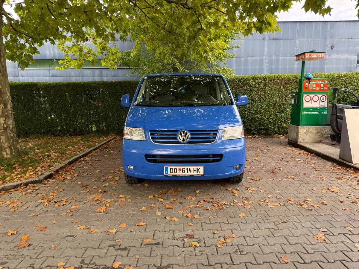 Volkswagen T5 2006 photo 2