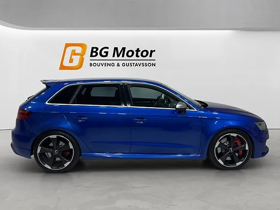 Audi Rs3 2016 photo 4