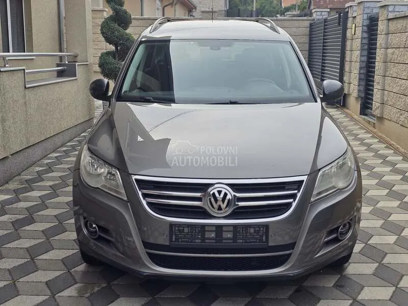 Volkswagen Tiguan 2010 photo 2