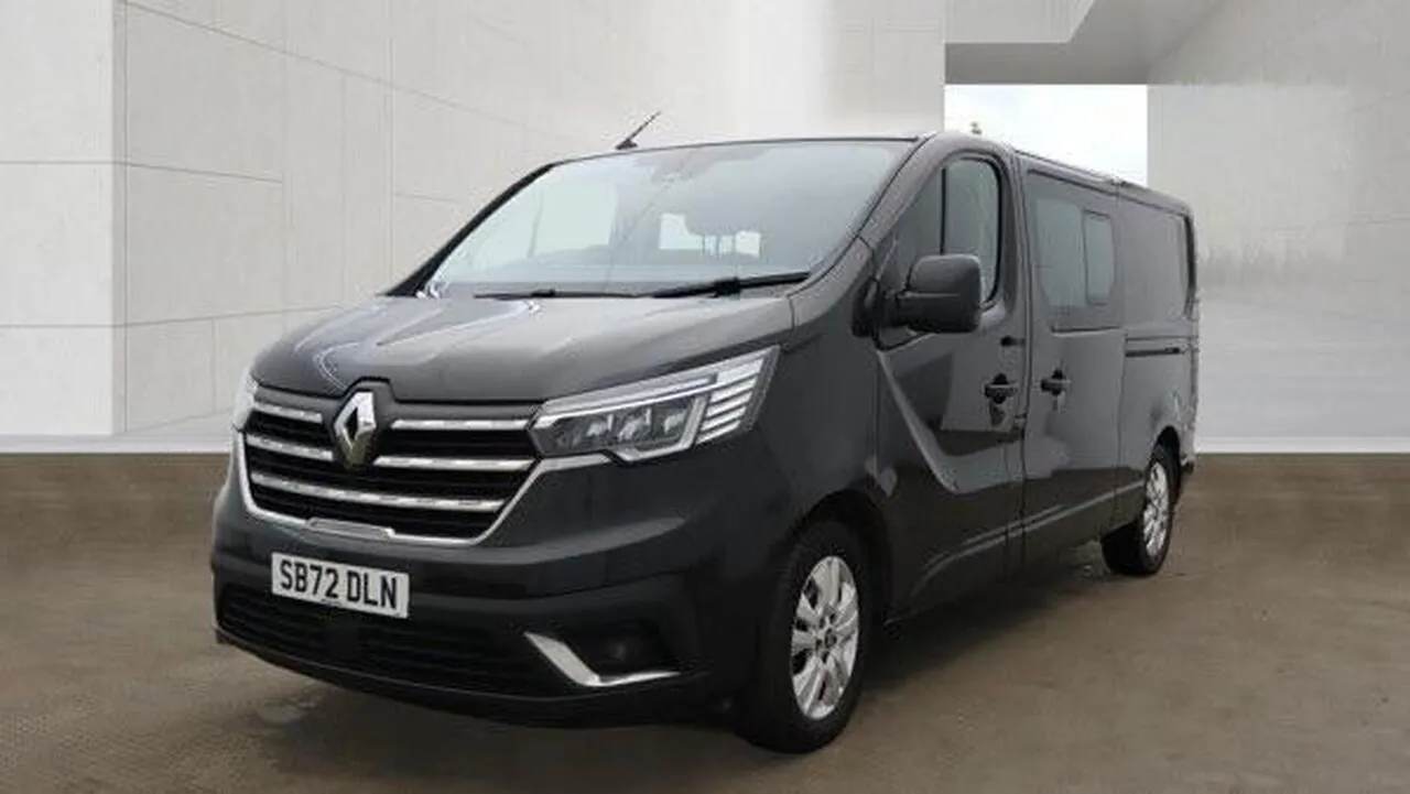 Renault Trafic 2022 photo 3