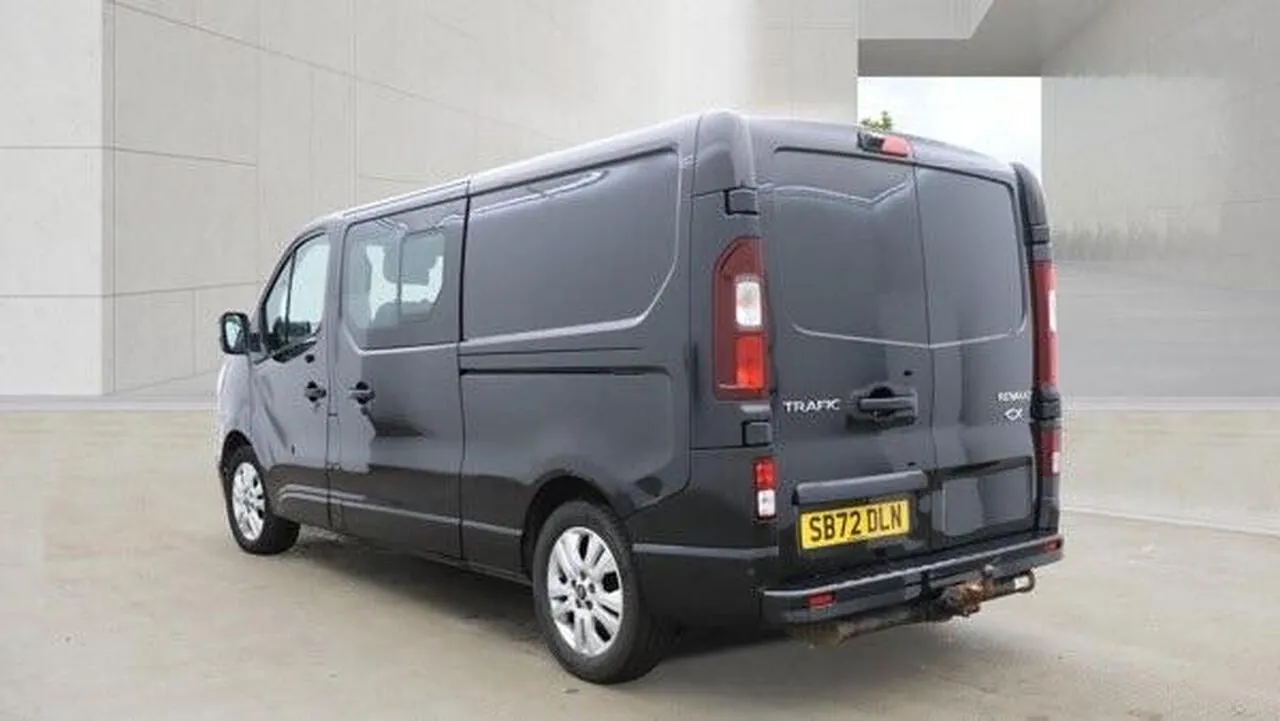 Renault Trafic 2022 photo 5