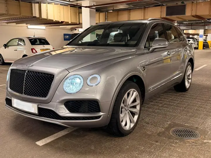 Bentley Bentayga 2017 photo 3