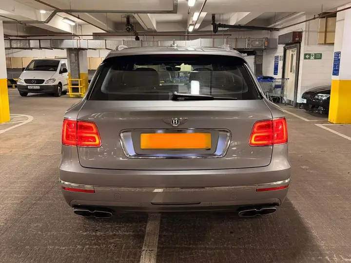 Bentley Bentayga 2017 photo 5