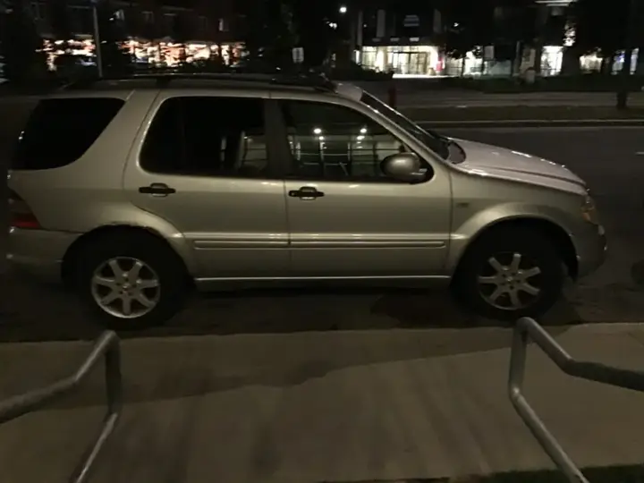 Mercedes-Benz M-Class 2000 photo 2