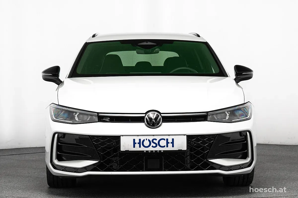 Volkswagen Passat 2025 photo 2
