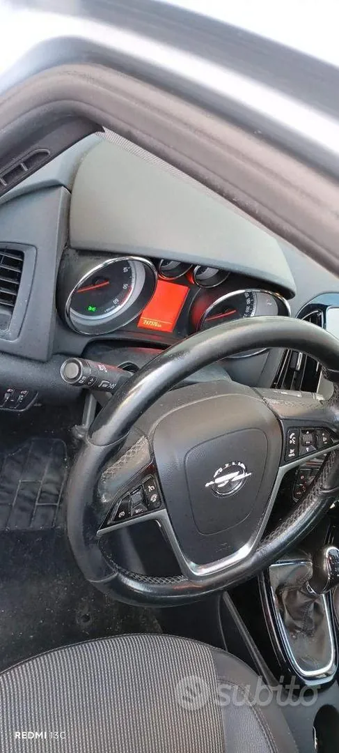 Opel Astra 2015 photo 2