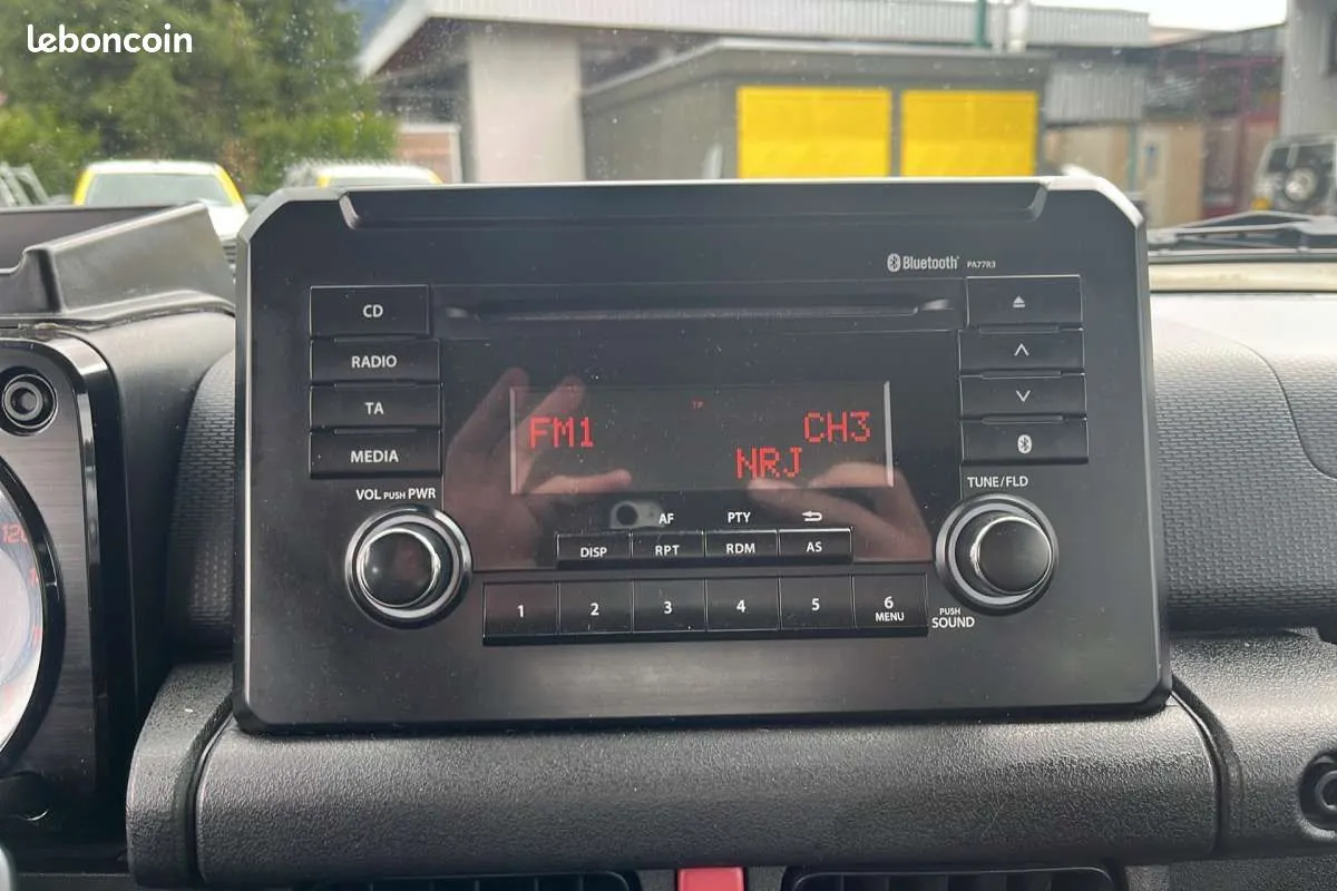 Suzuki Jimny 2019 photo 4