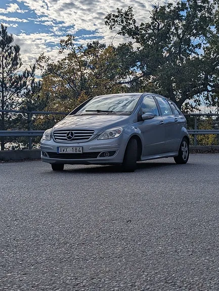 Mercedes-Benz B170