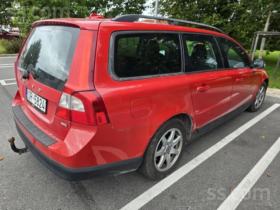 Volvo V70 2010 photo 3