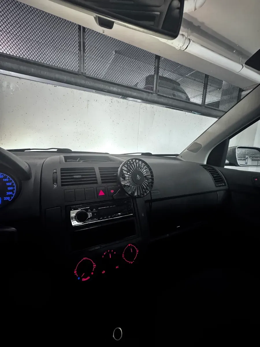 Volkswagen Polo 2004 photo 2