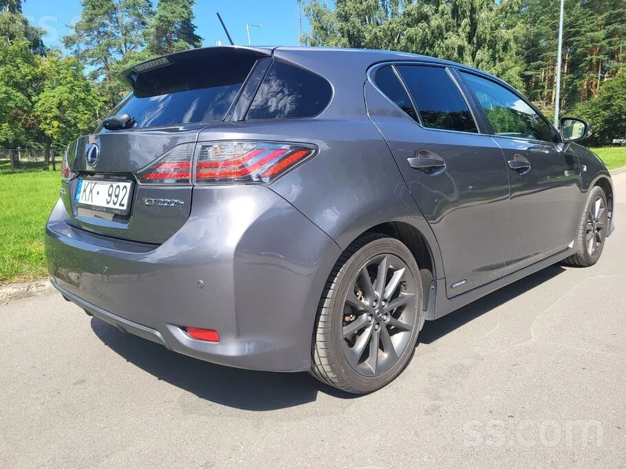 Lexus Ct 2013 photo 3