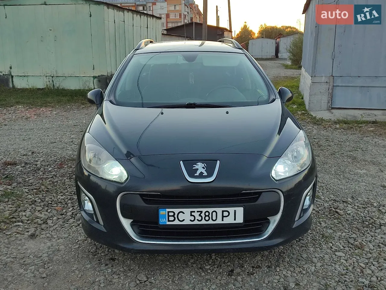 Peugeot 308 2012 photo 3