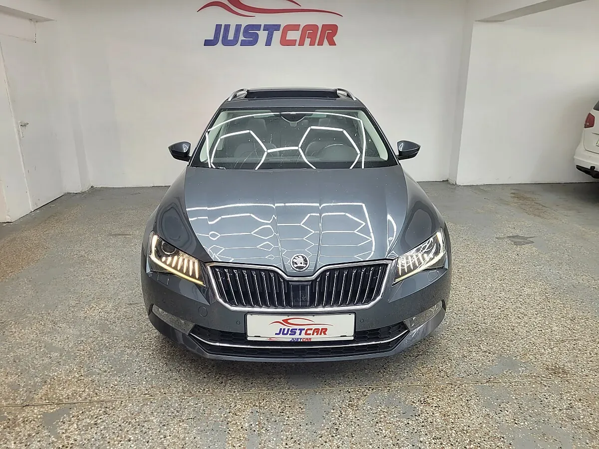 Skoda Superb 2016 photo 2