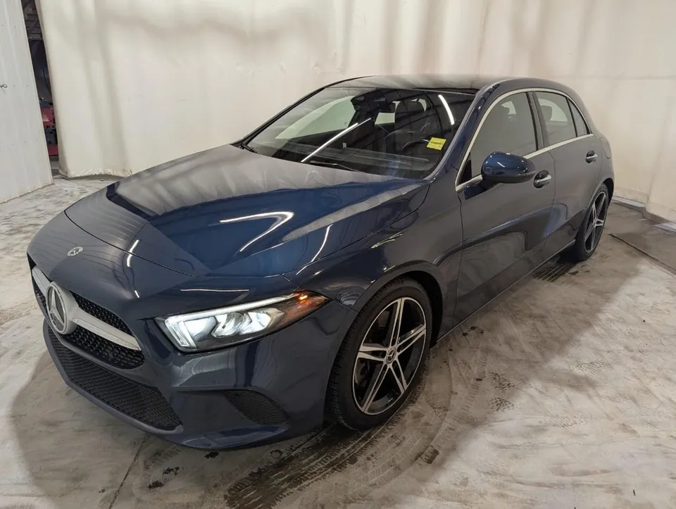 Mercedes-Benz A-Class 2020 photo 3