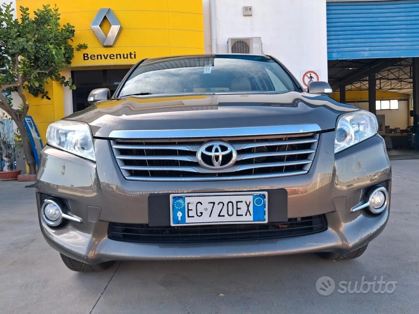 Toyota Rav4 2011 photo 3
