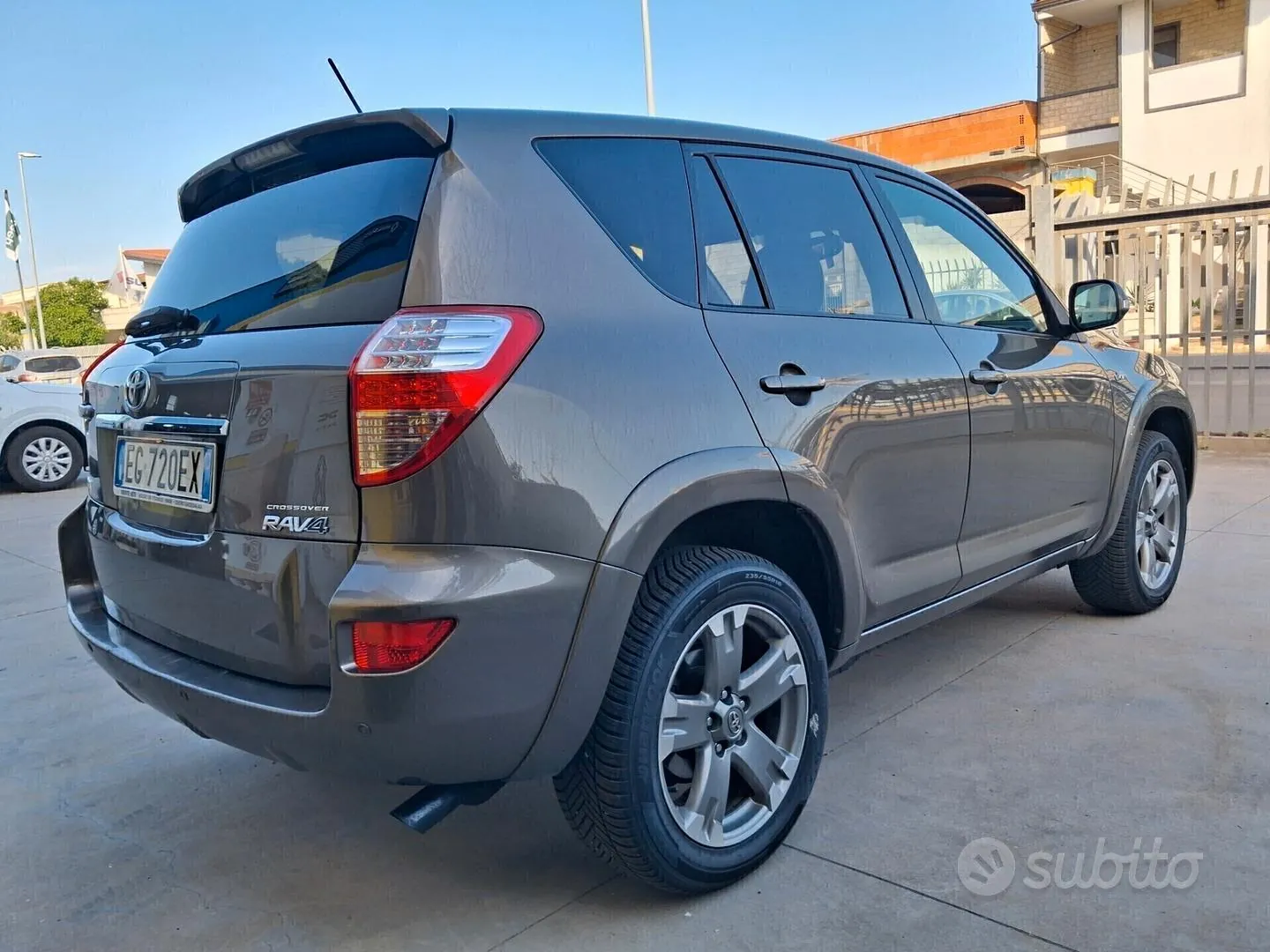 Toyota Rav4 2011 photo 5