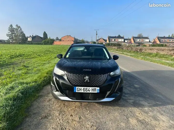 Peugeot 2008 2022 photo 2