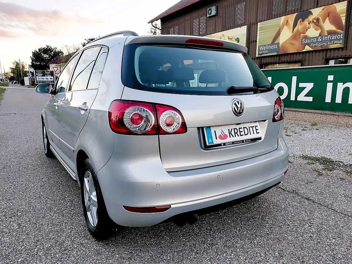 Volkswagen Golf 2010 photo 3