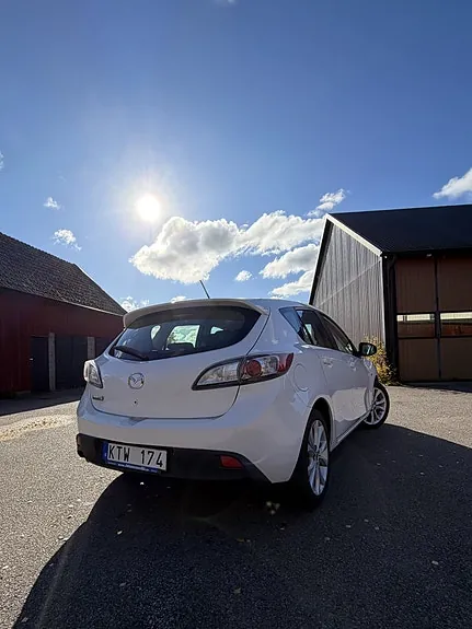 Mazda 3 2010 photo 4