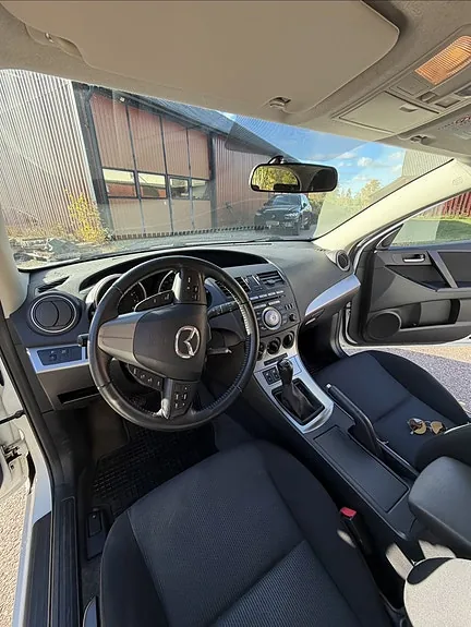Mazda 3 2010 photo 5