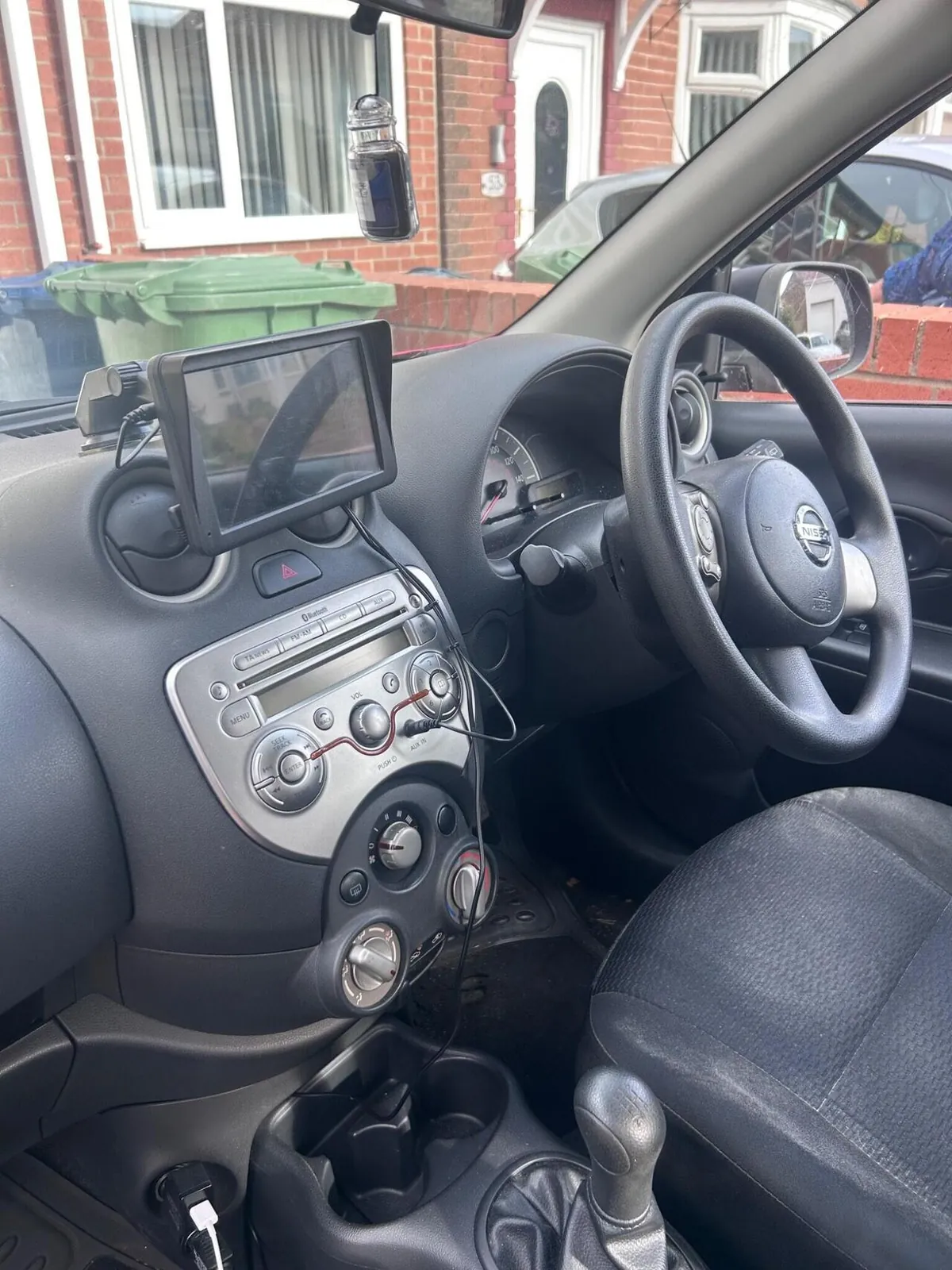 Nissan Micra 2012 photo 3