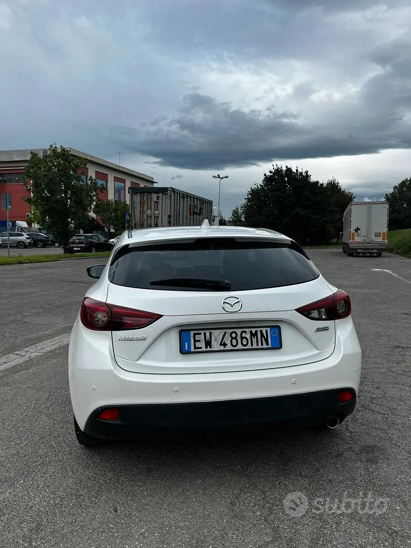 Mazda 3 2015 photo 4