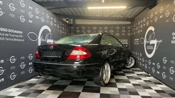 Mercedes-Benz Clk350 2010 photo 3