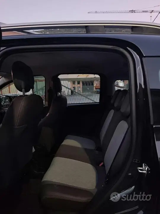 Fiat Panda Cross 2016 photo 3
