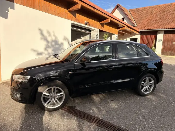 Audi Q3 2013 photo 2