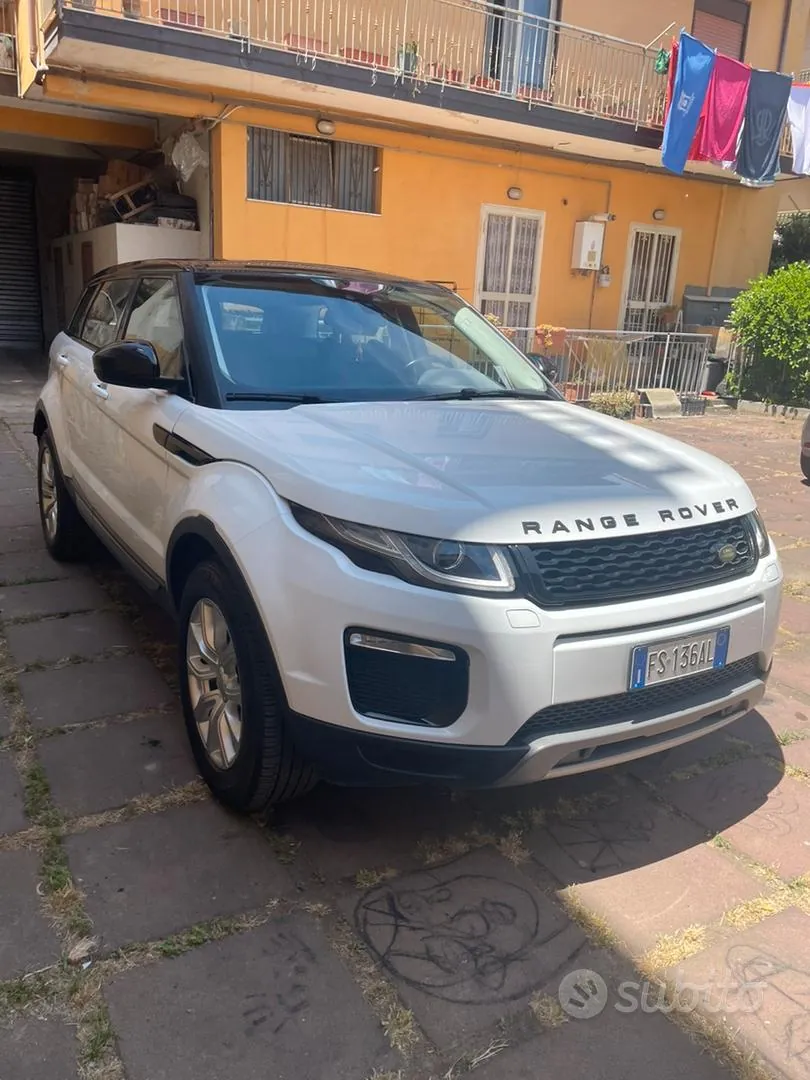 Land Rover Range Rover Evoque 2018 photo 2