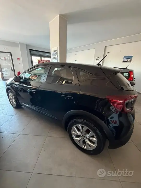 Renault Captur 2020 photo 2