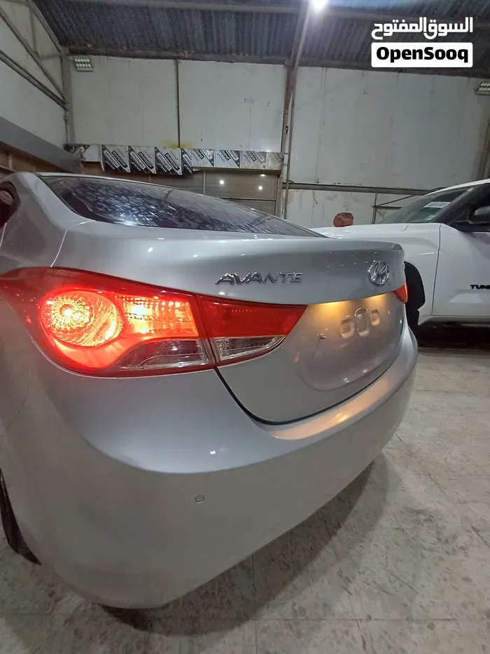 Hyundai Avante 2013 photo 3