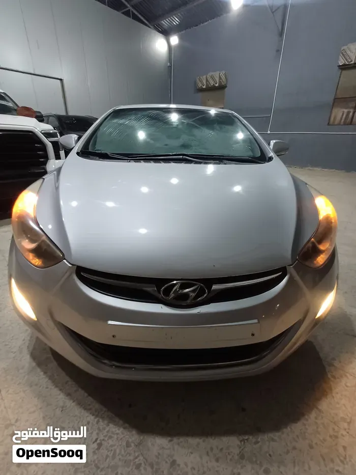 Hyundai Avante 2013 photo 2