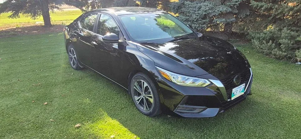 Nissan Sentra 2023 photo 2
