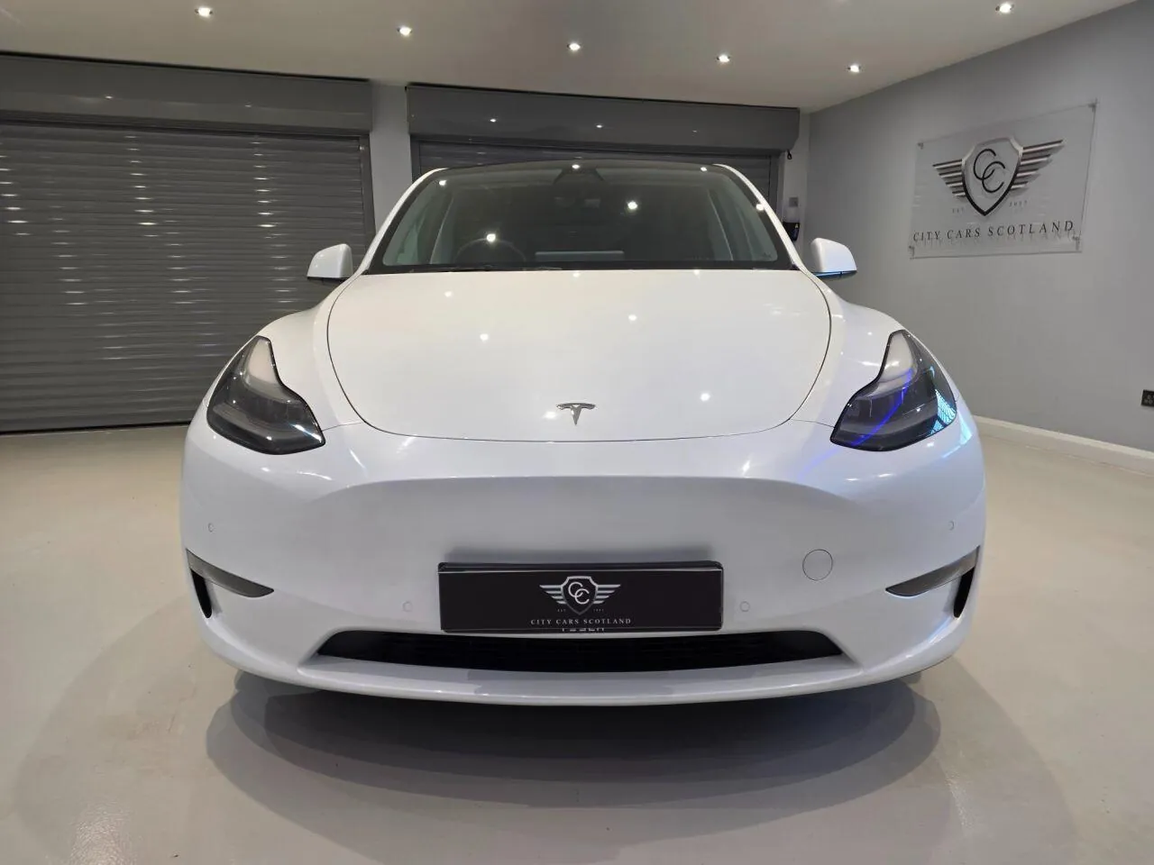 Tesla Model Y 2022 photo 2
