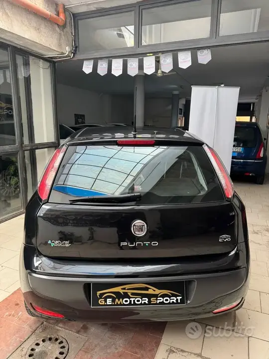 Fiat Punto Evo 2011 photo 5