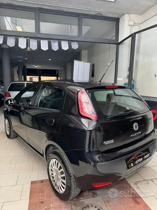 Fiat Punto Evo 2011 photo 4