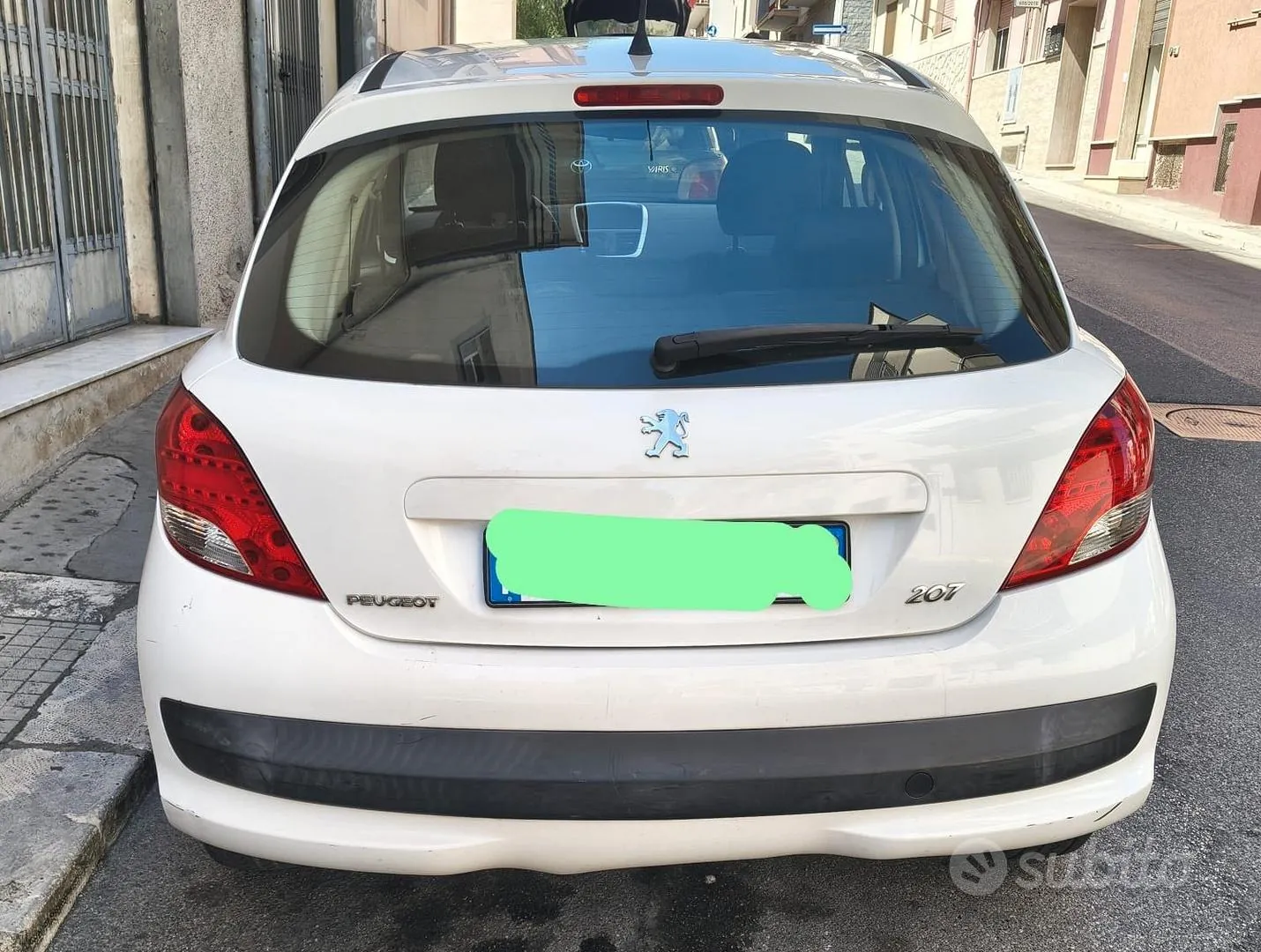 Peugeot 207 2011 photo 2