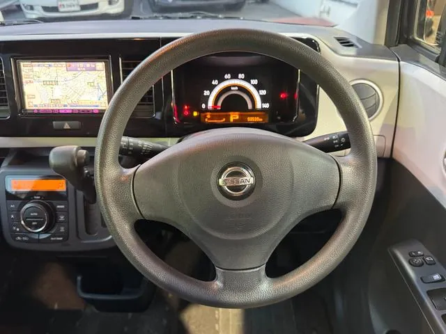 Nissan Moco 2012 photo 5