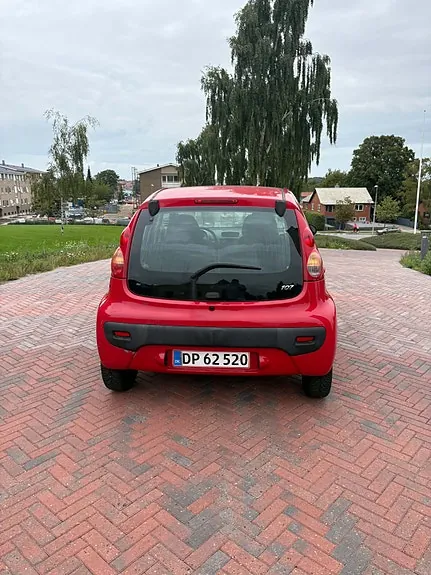 Peugeot 107 2006 photo 3