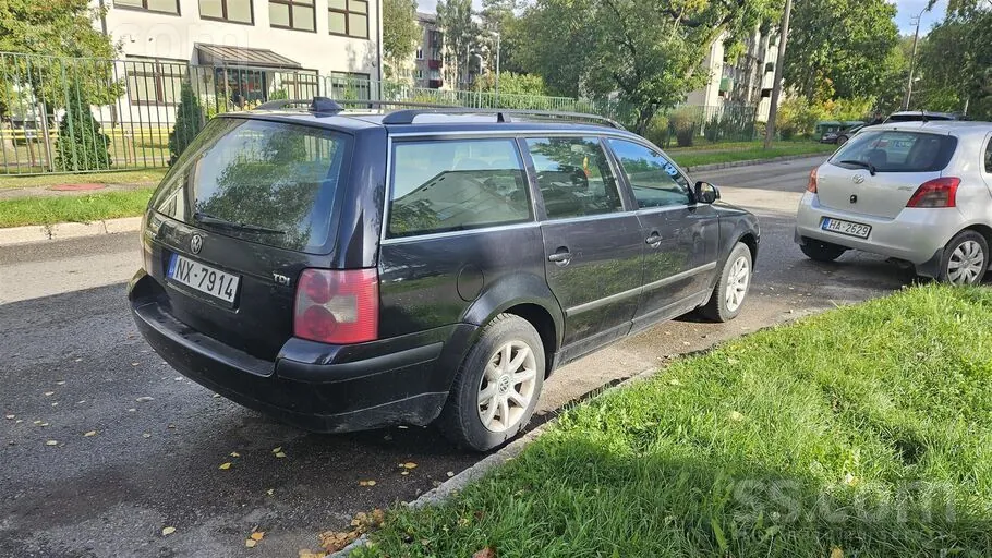 Volkswagen Passat 2004 photo 2