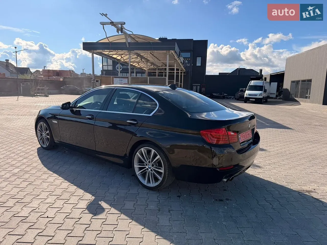 BMW 5 Series 2015 photo 5
