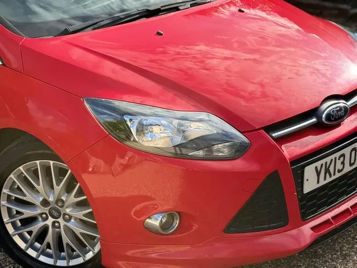 Ford Focus 2013 photo 2
