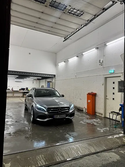 Mercedes-Benz C350 E 2016 photo 2
