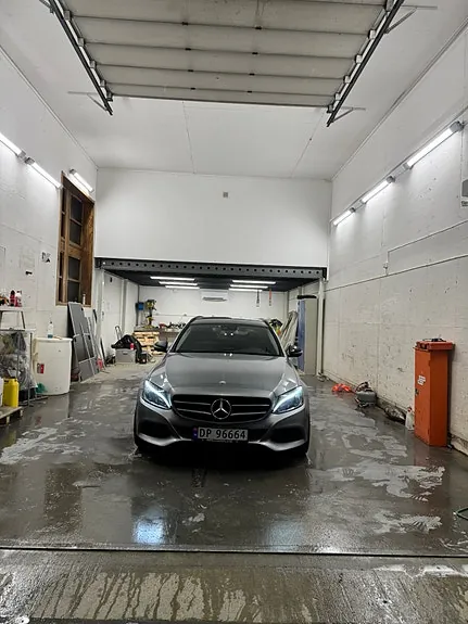 Mercedes-Benz C350 E