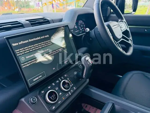 Land Rover Defender 2026 photo 5