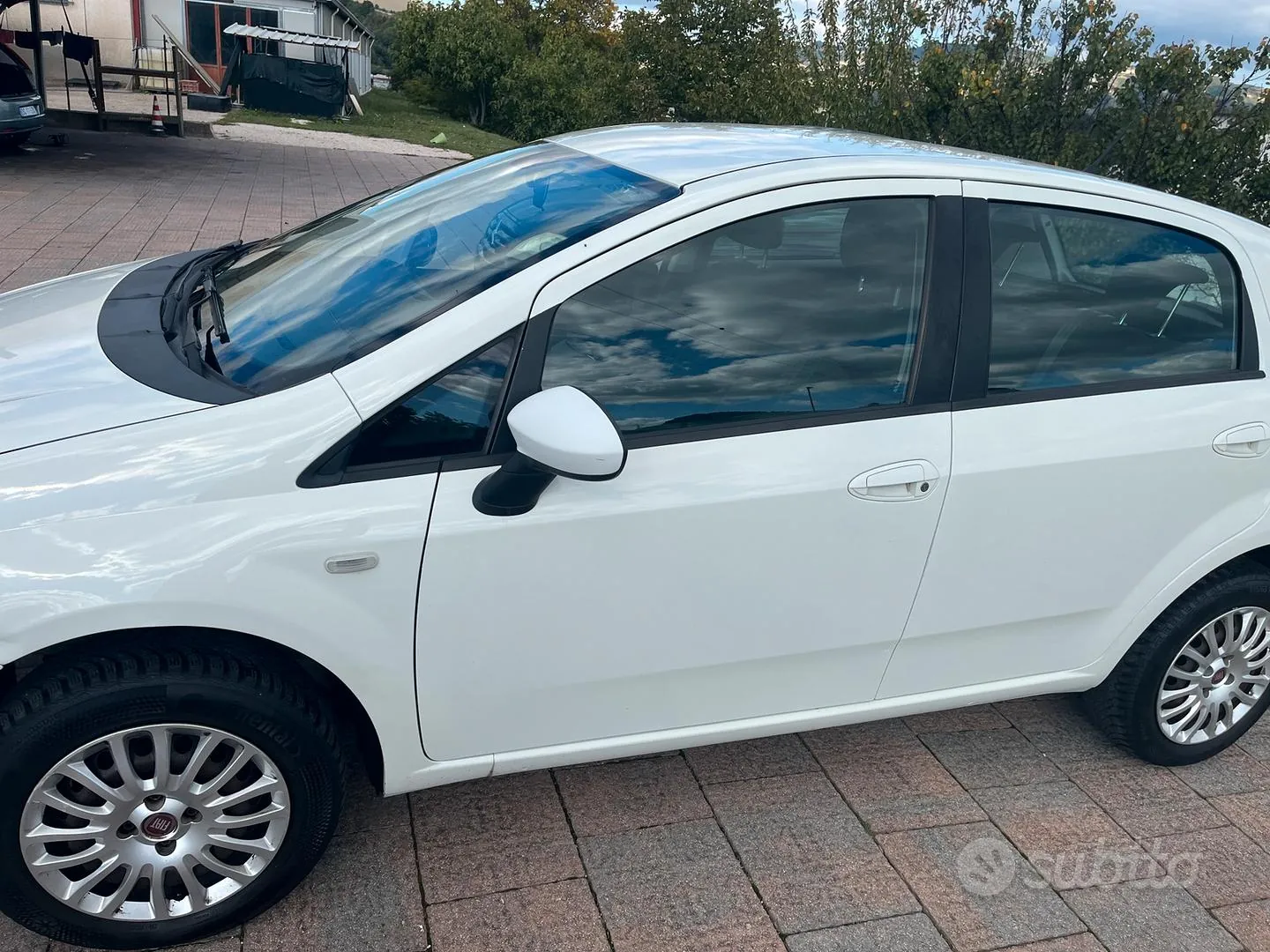 Fiat Punto 2013 photo 4