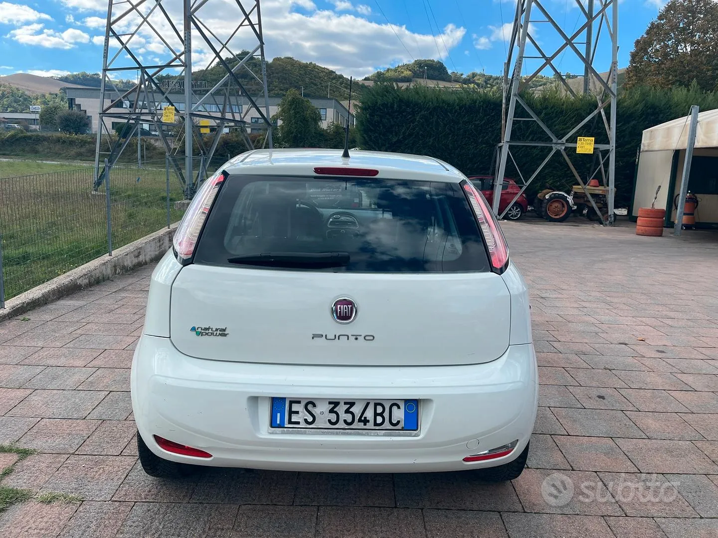 Fiat Punto 2013 photo 2