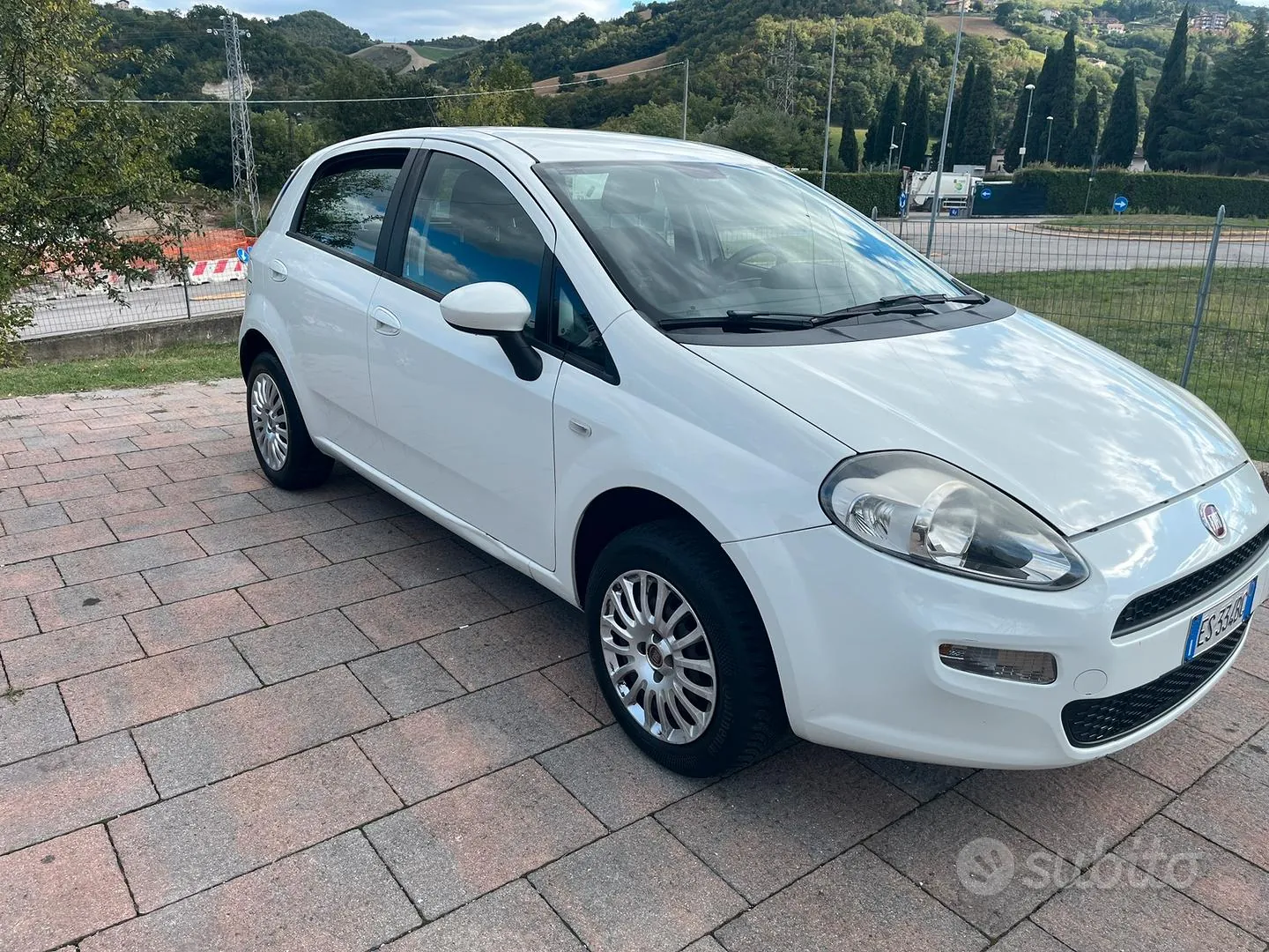 Fiat Punto 2013 photo 3