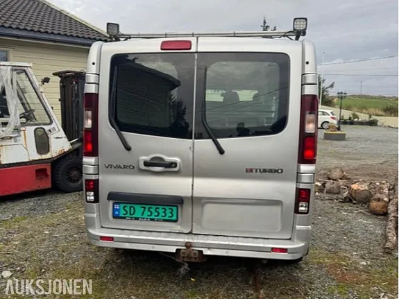 Opel Vivaro 2015 photo 5